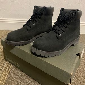 Black Timberlands! Only worn once